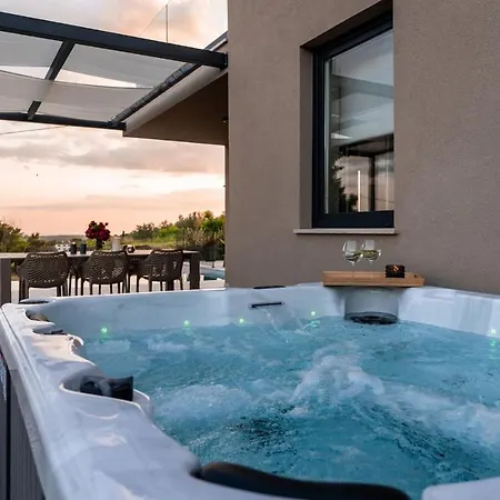 Villa Modern Venta With Jacuzzi And Pool In Buje Krasica (Istria)