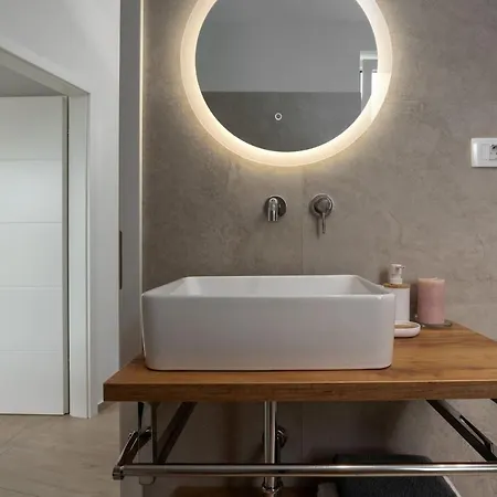 Villa Modern Venta With Jacuzzi And Pool In Buje Krasica (Istria)