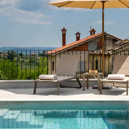 Modern Venta With Jacuzzi And Pool In Buje *