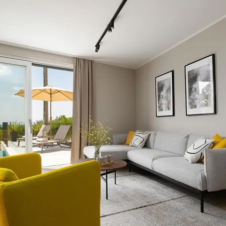 Modern Venta With Jacuzzi And Pool In Buje וילה