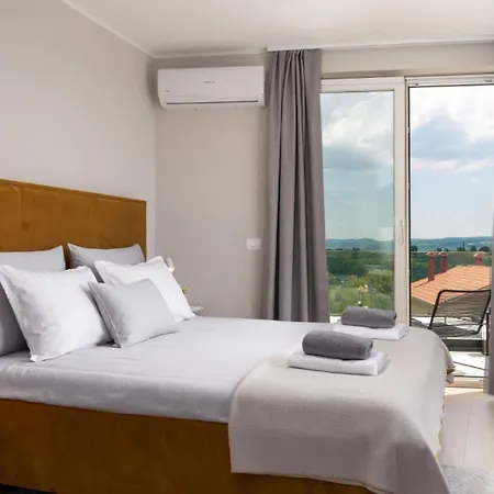 וילה Modern Venta With Jacuzzi And Pool In Buje