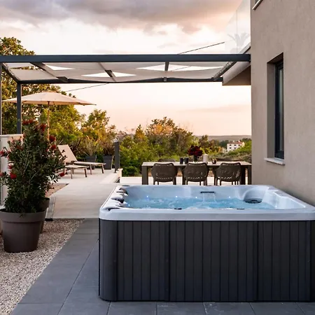 וילה Modern Venta With Jacuzzi And Pool In Buje Krasica (Istria)