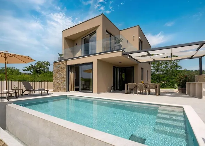 Modern Venta With Jacuzzi And Pool In Buje Villa