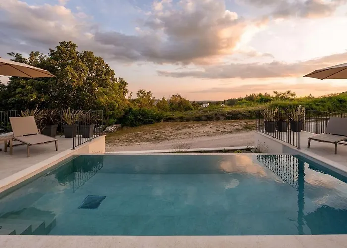 Modern Venta With Jacuzzi And Pool In Buje Krasica (Istria)