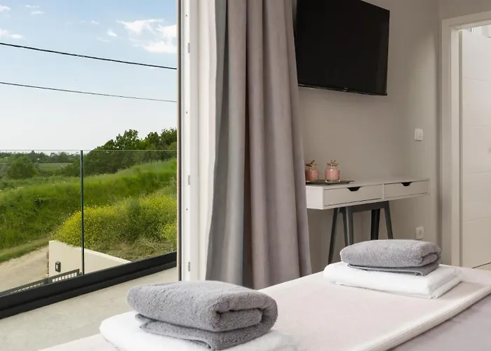 Modern Venta With Jacuzzi And Pool In Buje *
