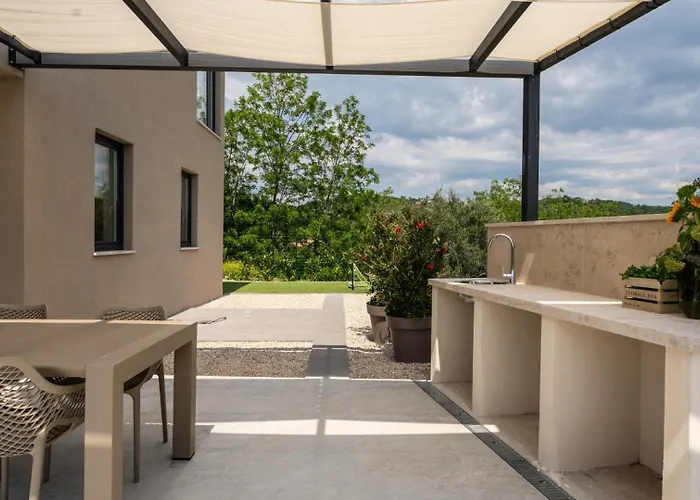 Modern Venta With Jacuzzi And Pool In Buje Βίλα Krasica (Istria)