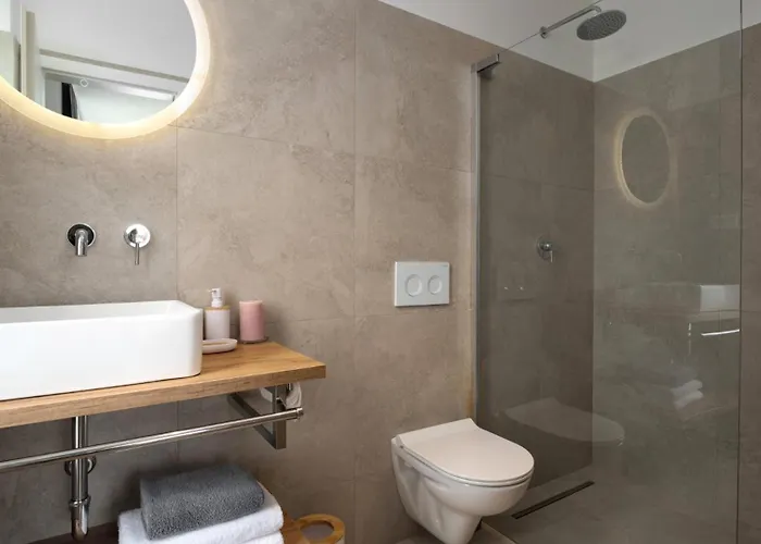 Modern Venta With Jacuzzi And Pool In Buje